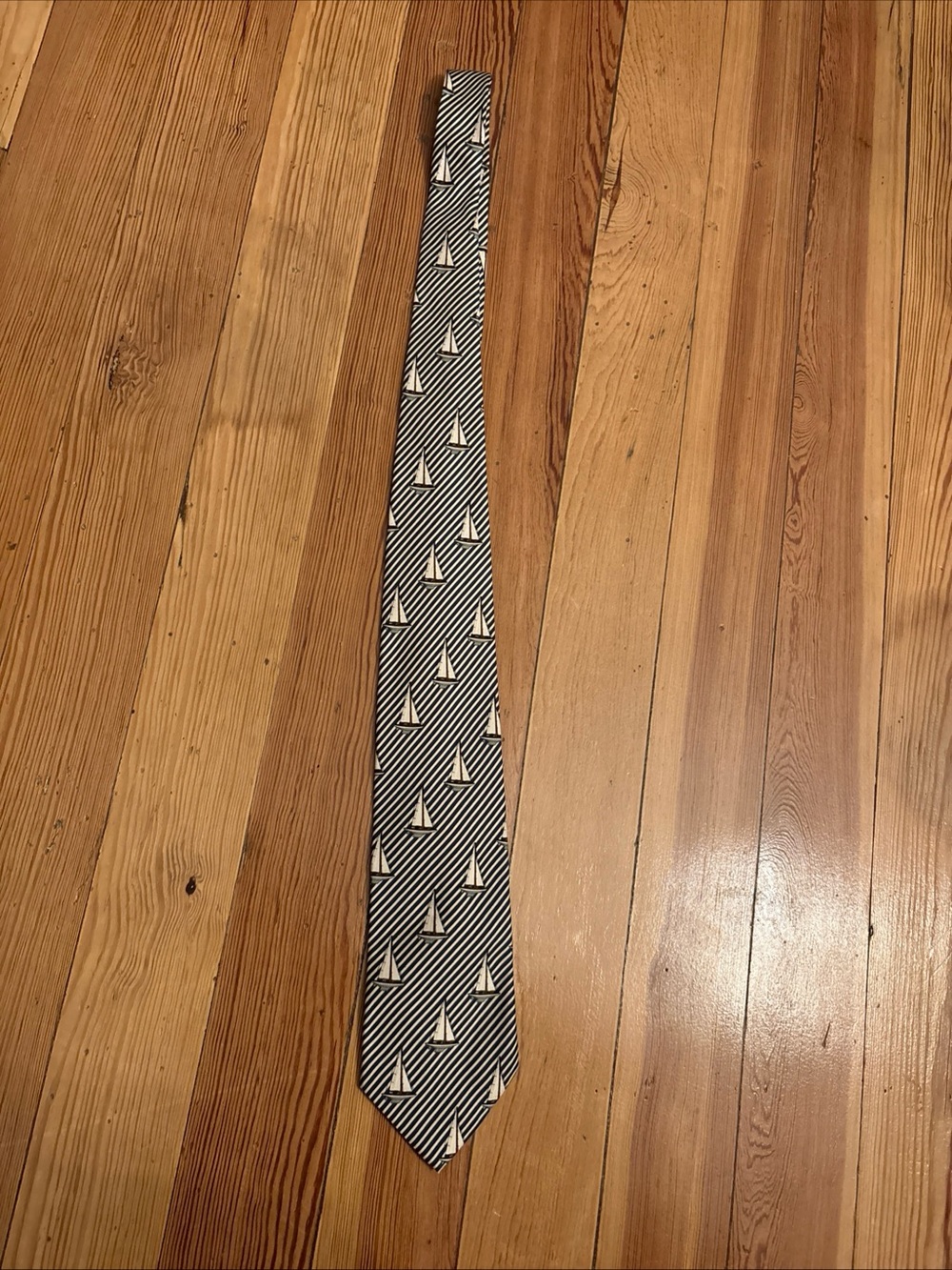Lands End Direct Merchant 100% Silk Tie Men Blue Striped Sailboats Hand Sewn USA